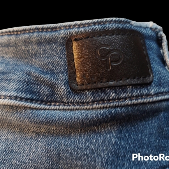 Celebrity Pink Jean Shorts - Picture 4 of 6